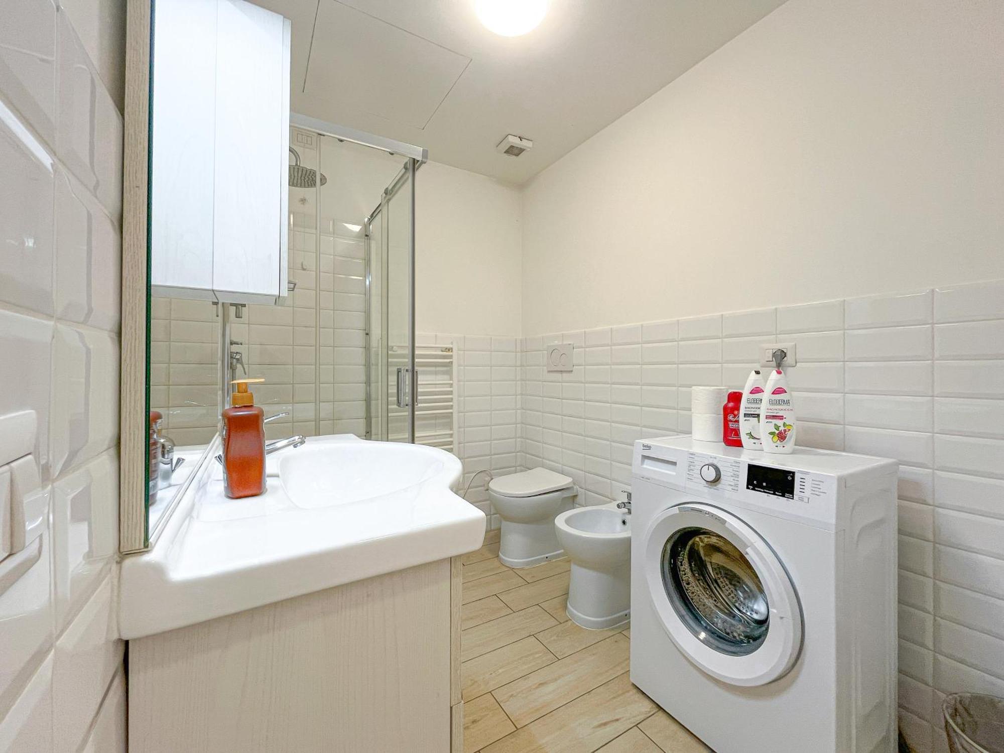 Along The Canal Smart Flat Naviglio - 4 People Corsico Exterior photo